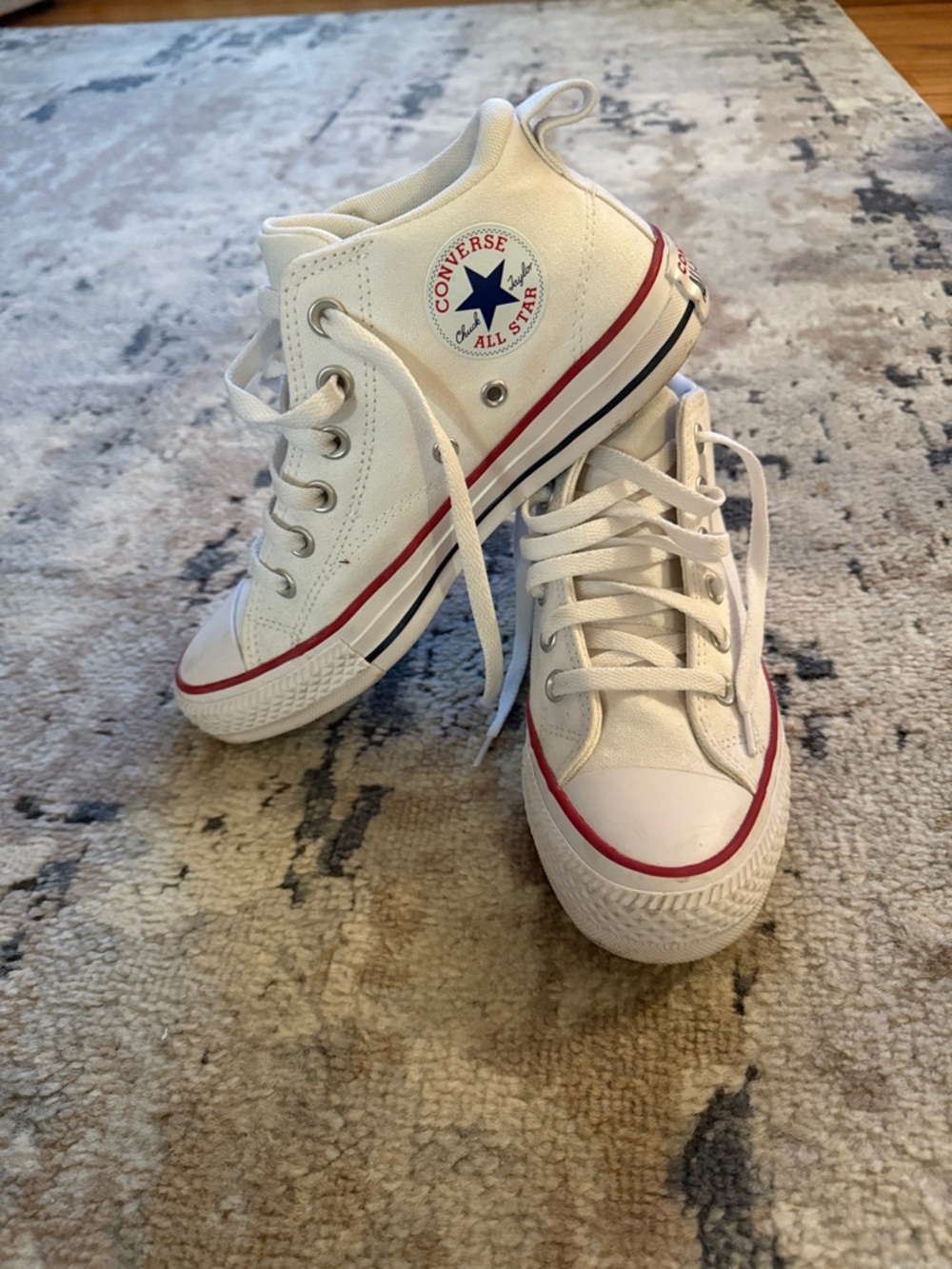 Converse Kids White High-Top Sneakers with Red and Navy Accents size 4.5